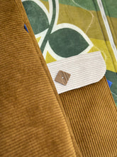 Charger l&#39;image dans la galerie, Blouson upcyclé - Taille unique
