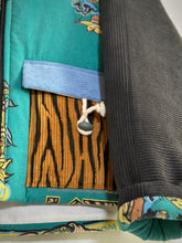 Charger l&#39;image dans la galerie, Blouson upcyclé Taille M/L
